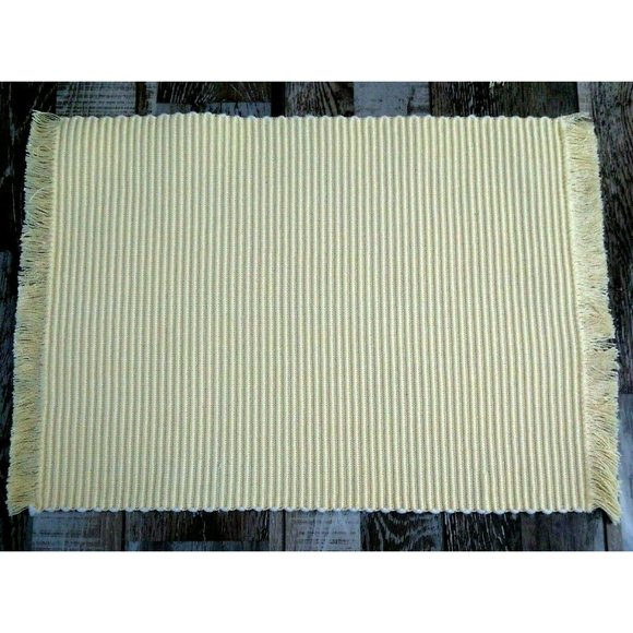 Yellow Woven Placemats W Matching Napkins Set Of 8 Cloth Buttercream Chicago - Picture 2 of 6